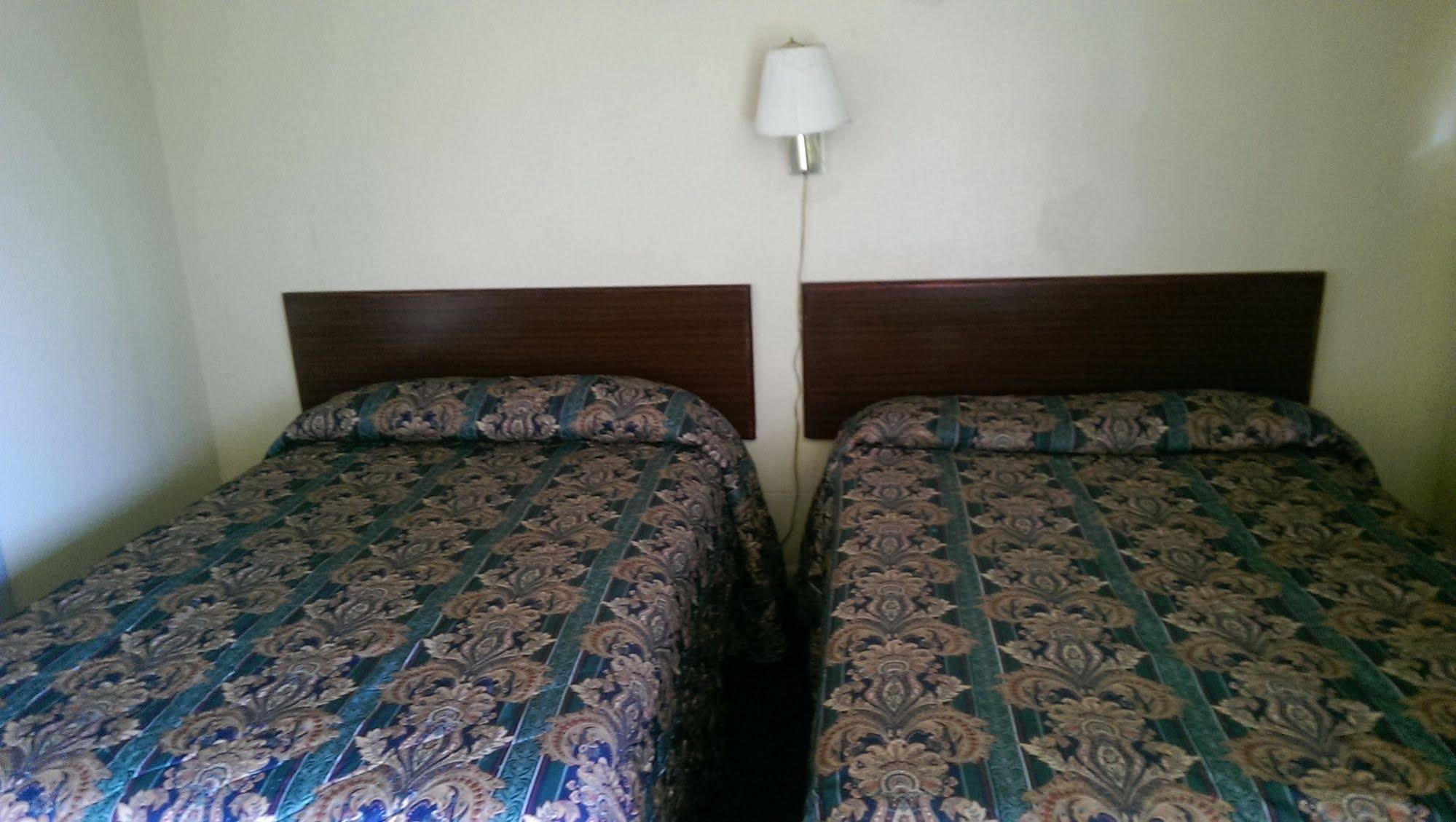 Deluxe Inn Амарилло Экстерьер фото